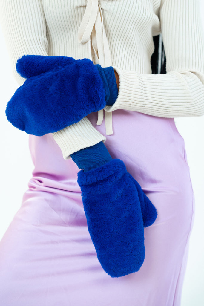 Fur Mittens in Blue | Gloves | Autumn | Winter | Faux Fur | Fluffy | Vegan | Recycled | Sustainable |